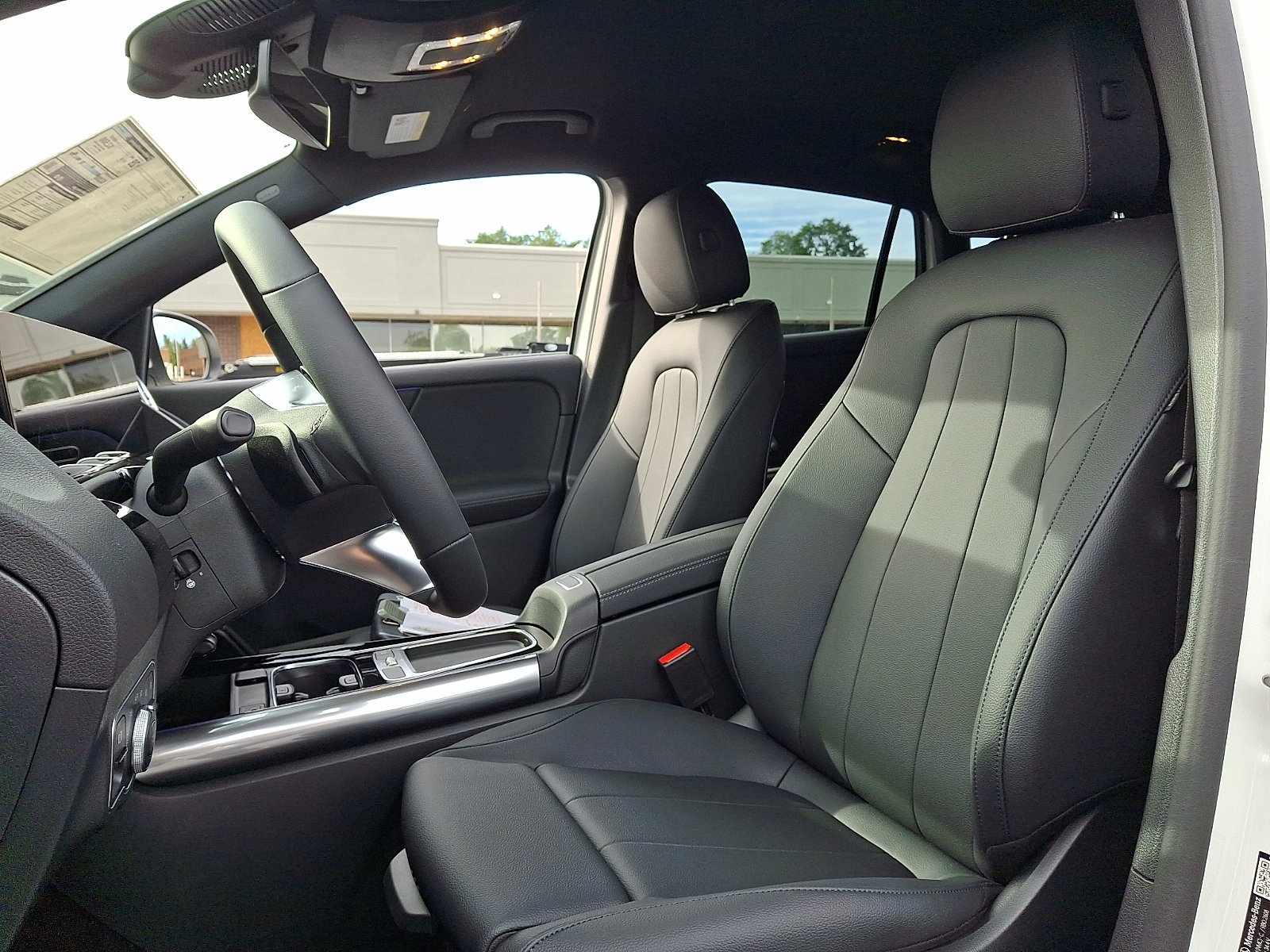 New 2026 Polar White Mercedes-Benz GLA 250 image 11