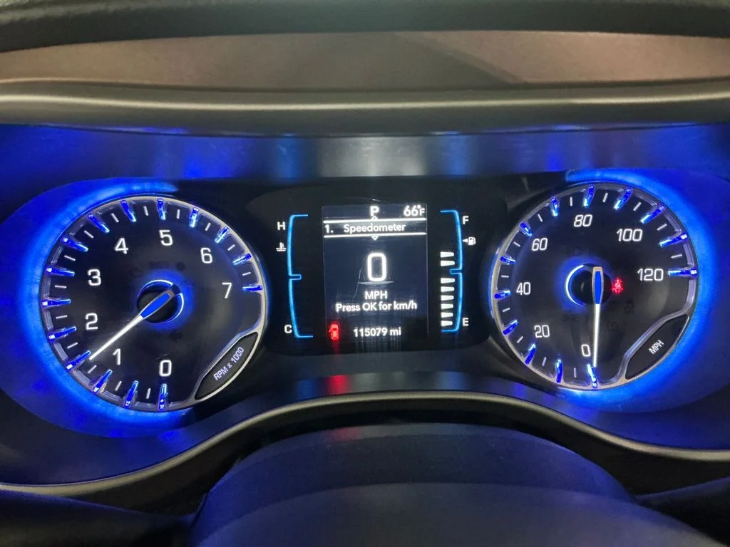 Used 2018 Gray Chrysler Touring Plus image 21