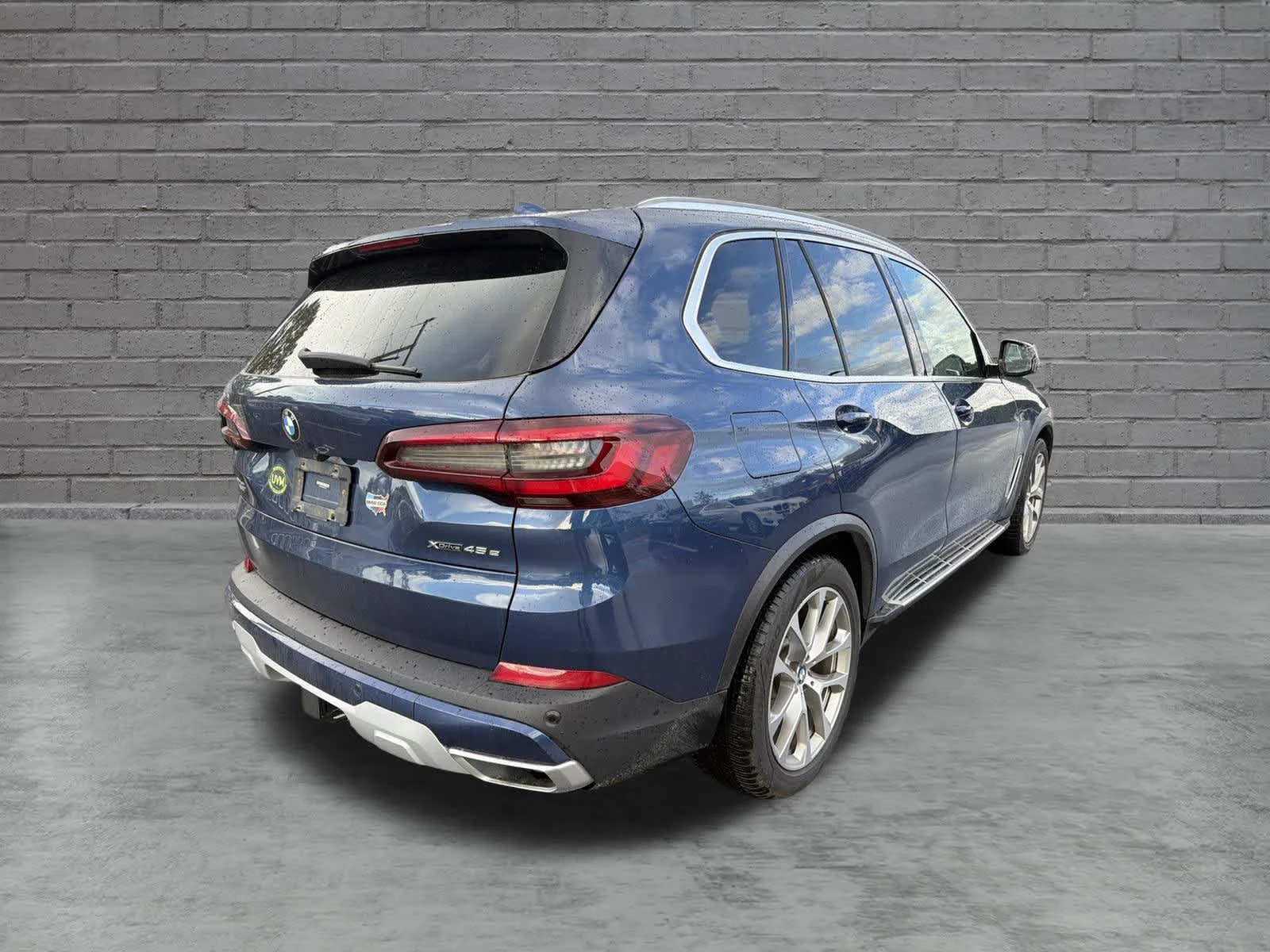 Used 2021 Phytonic Blue Metallic BMW xDrive45e image 8