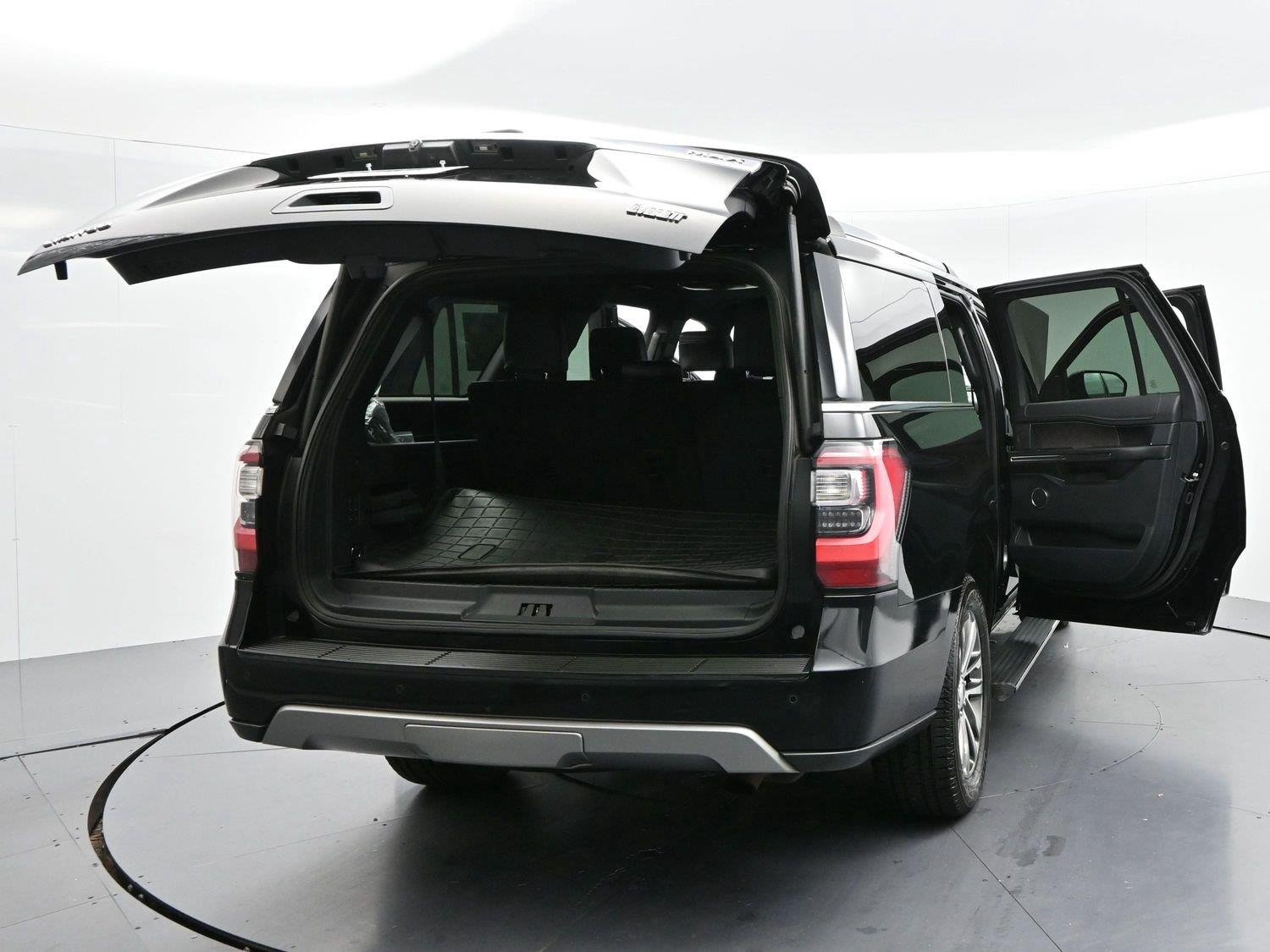 Used 2018 Shadow Black Ford Limited image 52