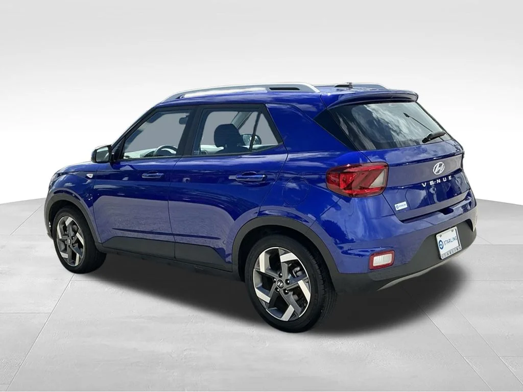 Used 2025 Blue Hyundai SEL image 6