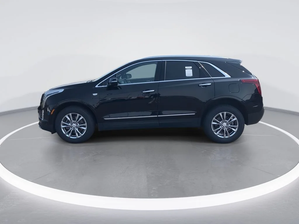 Used 2022 Black Cadillac Premium Luxury image 5