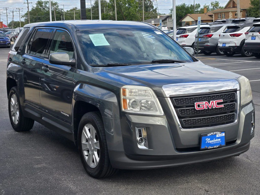 Used 2013 Gray GMC SLE-1 image 3