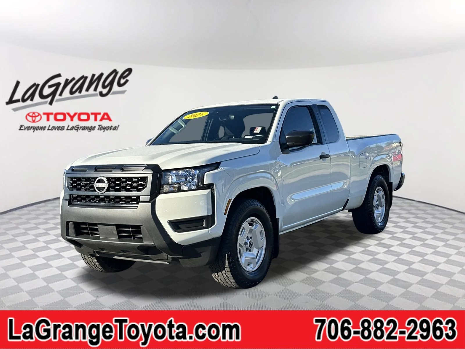 2025 Nissan Frontier
