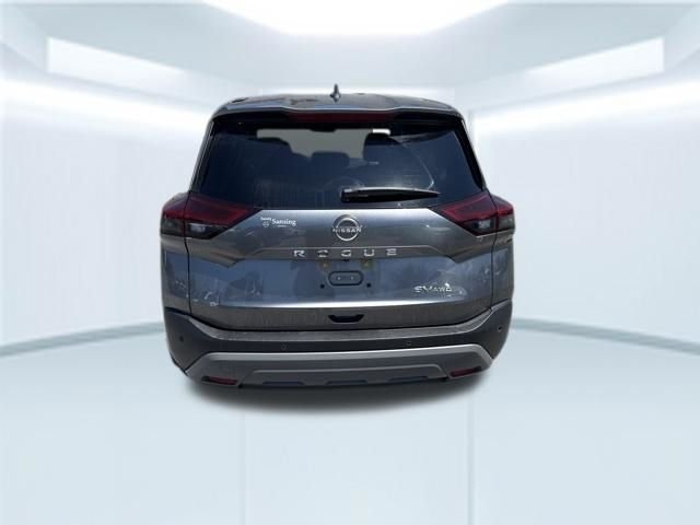 Used 2023 Gray Nissan SV image 7