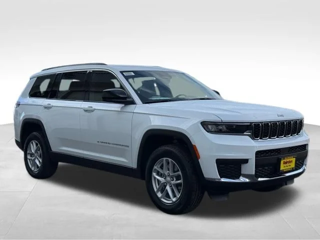 2026 Jeep Grand Cherokee L Laredo 4x4's photo