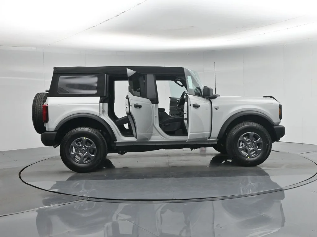 New 2026 Avalanche Gray Ford Big Bend image 4