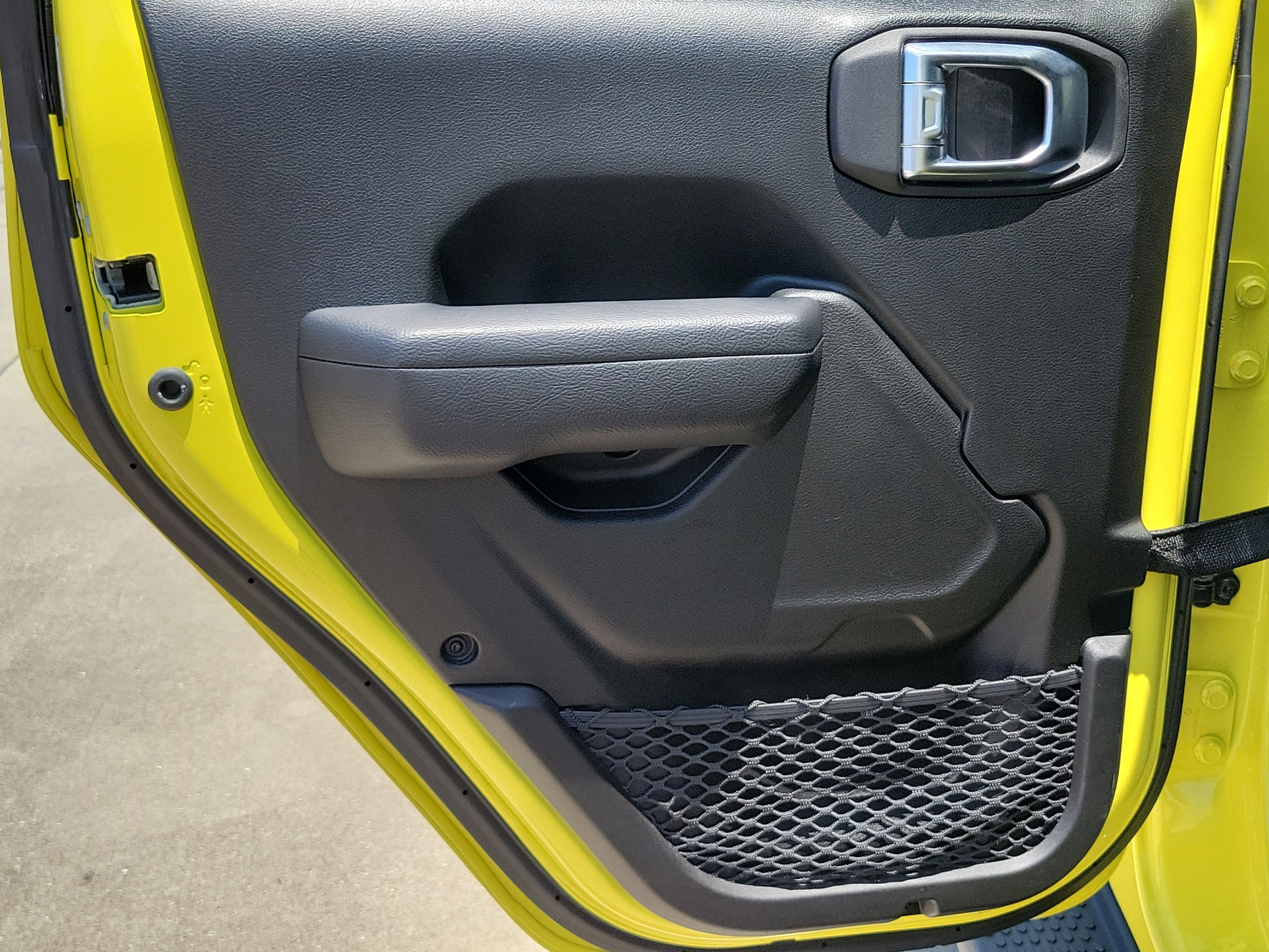 Used 2022 High Velocity Clearcoat Jeep Unlimited Sport S image 12