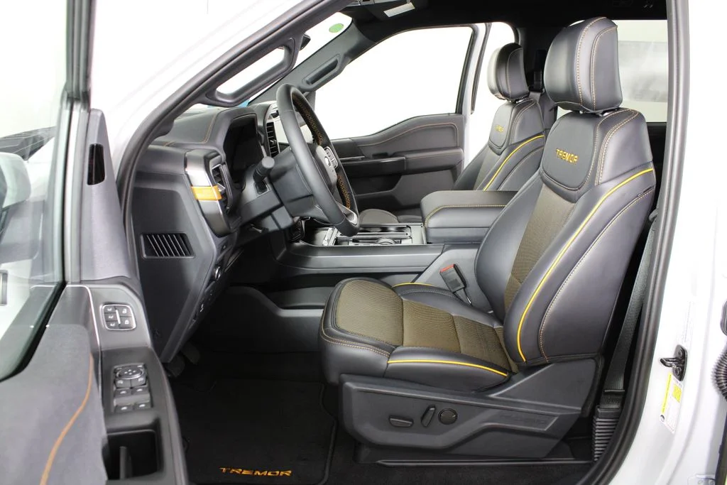 New 2026 White Ford Tremor image 22