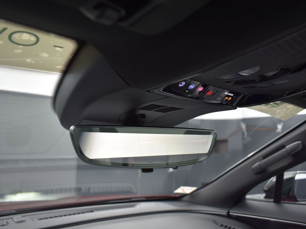 2024 CADILLAC LYRIQ - Image 19