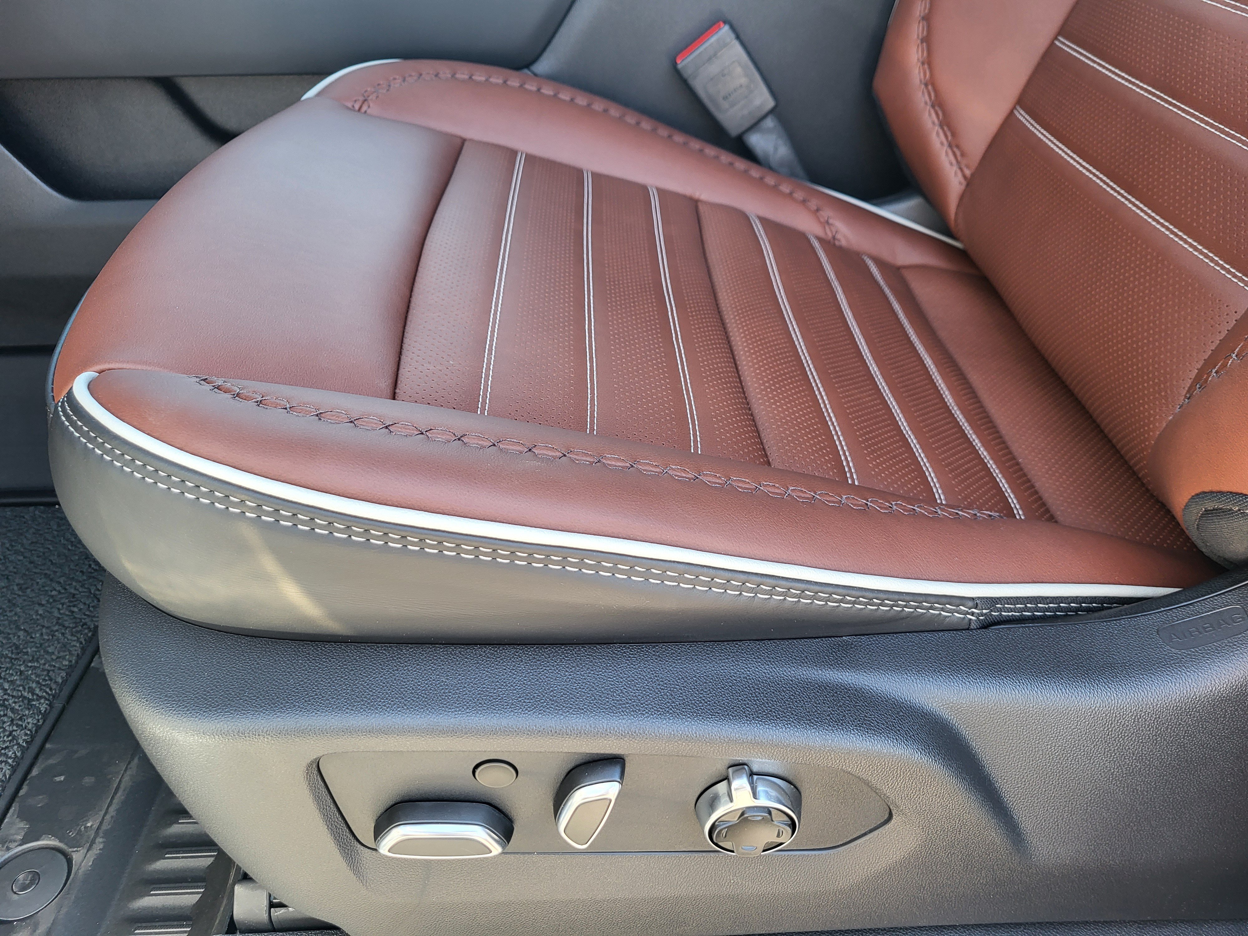 New 2026 Summit White GMC Denali Ultimate image 20