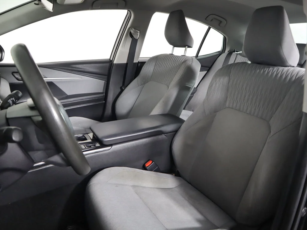 Used 2025 Midnight Black Metallic Toyota LE image 26