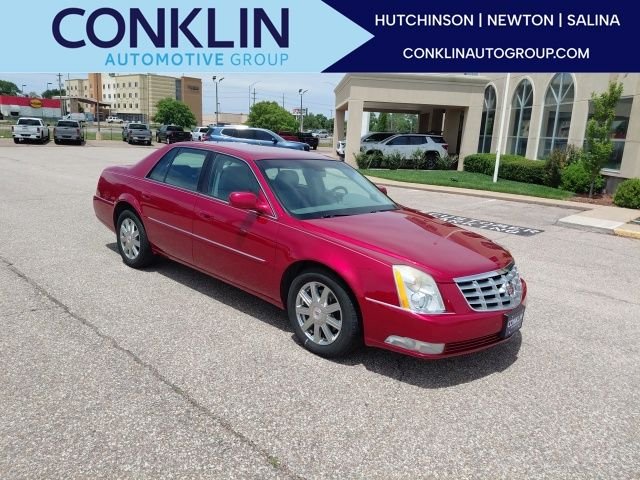 2008 Cadillac DTS Luxury III's photo