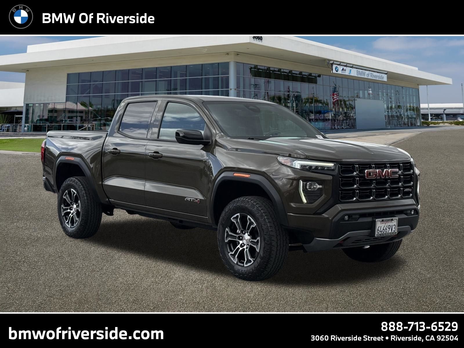 2023 GMC Canyon 4WD AT4 Crew Cab Short Box's photo