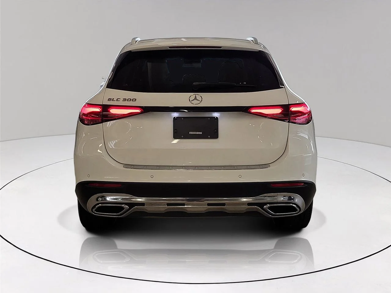 Certified Used 2023 White Mercedes-Benz GLC 300 image 5