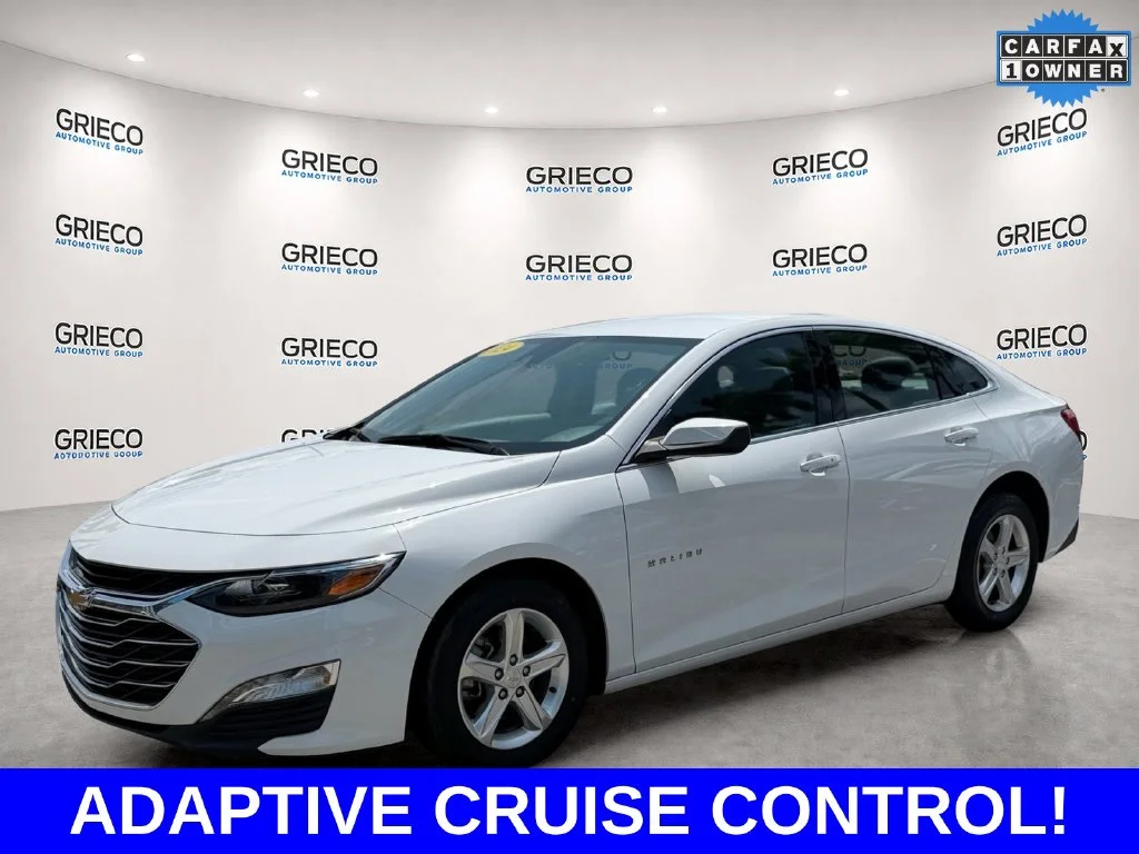 Used 2024 White Chevrolet LT image 3