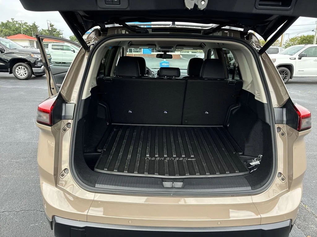 Used 2026 Beige/tan Nissan Rock Creek image 20