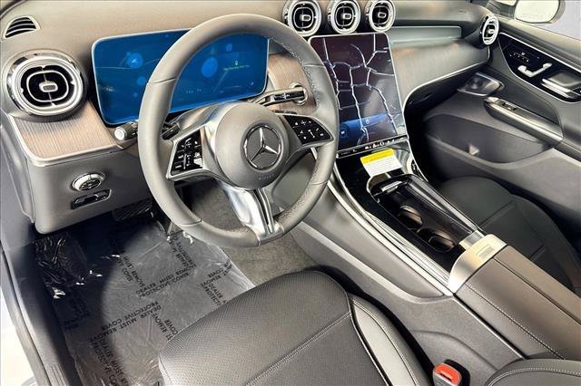 New 2026 Polar White Mercedes-Benz GLC 300 image 39