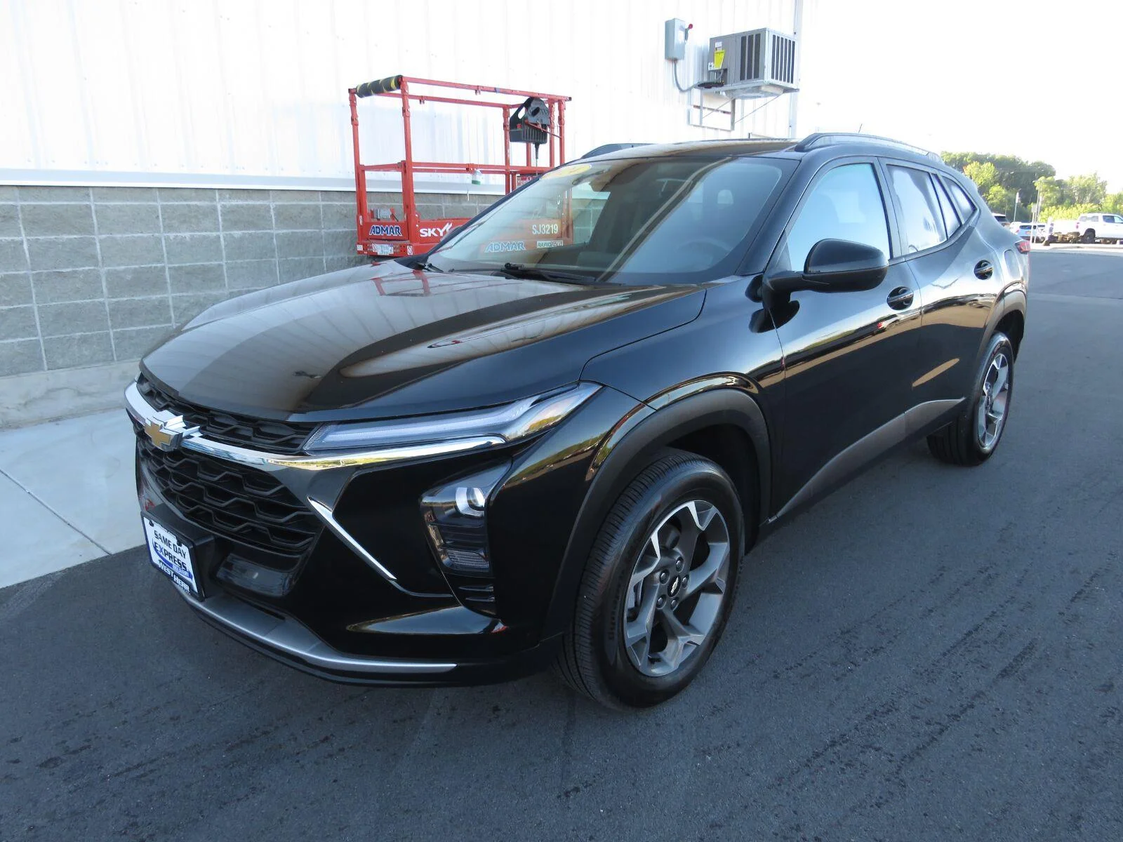 Used 2024 Mosaic Black Metallic Chevrolet LT image 11