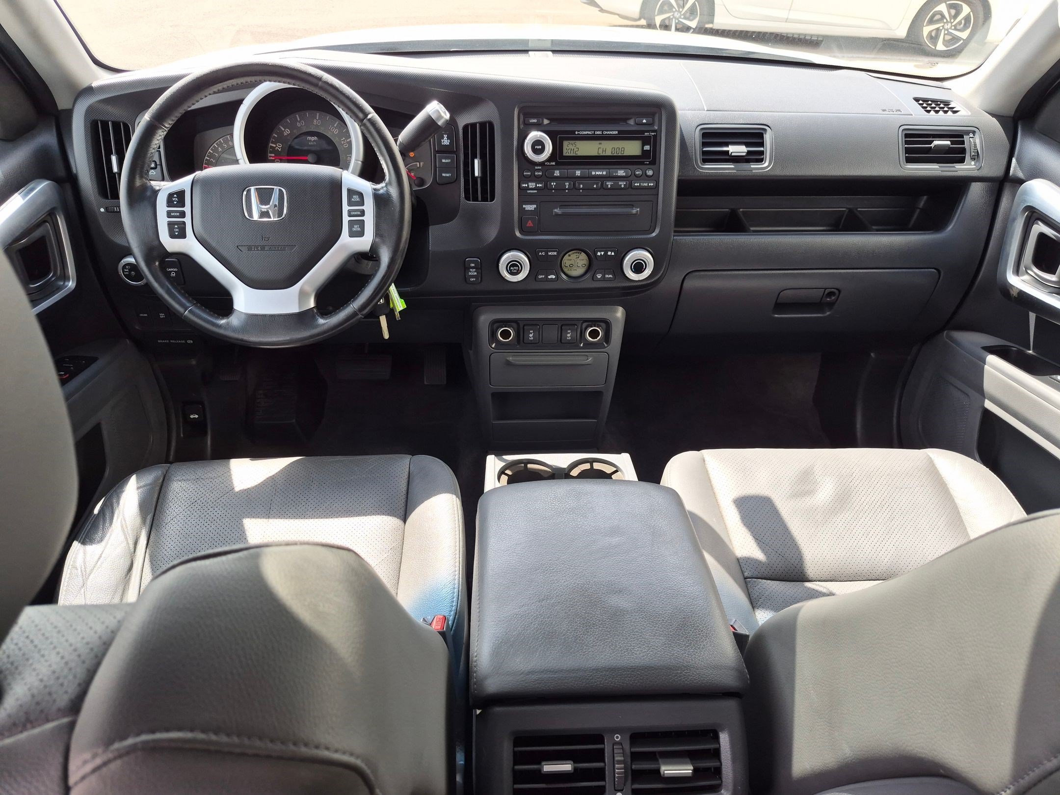Used 2008 Silver Honda RTL image 27