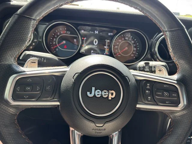 Used 2022 White Jeep Unlimited Rubicon 392 image 27