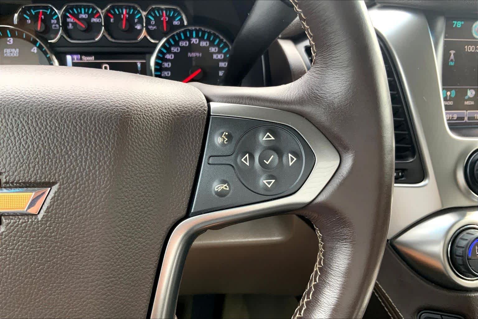 Used 2016 Iridescent Pearl Tricoat Chevrolet LTZ image 24
