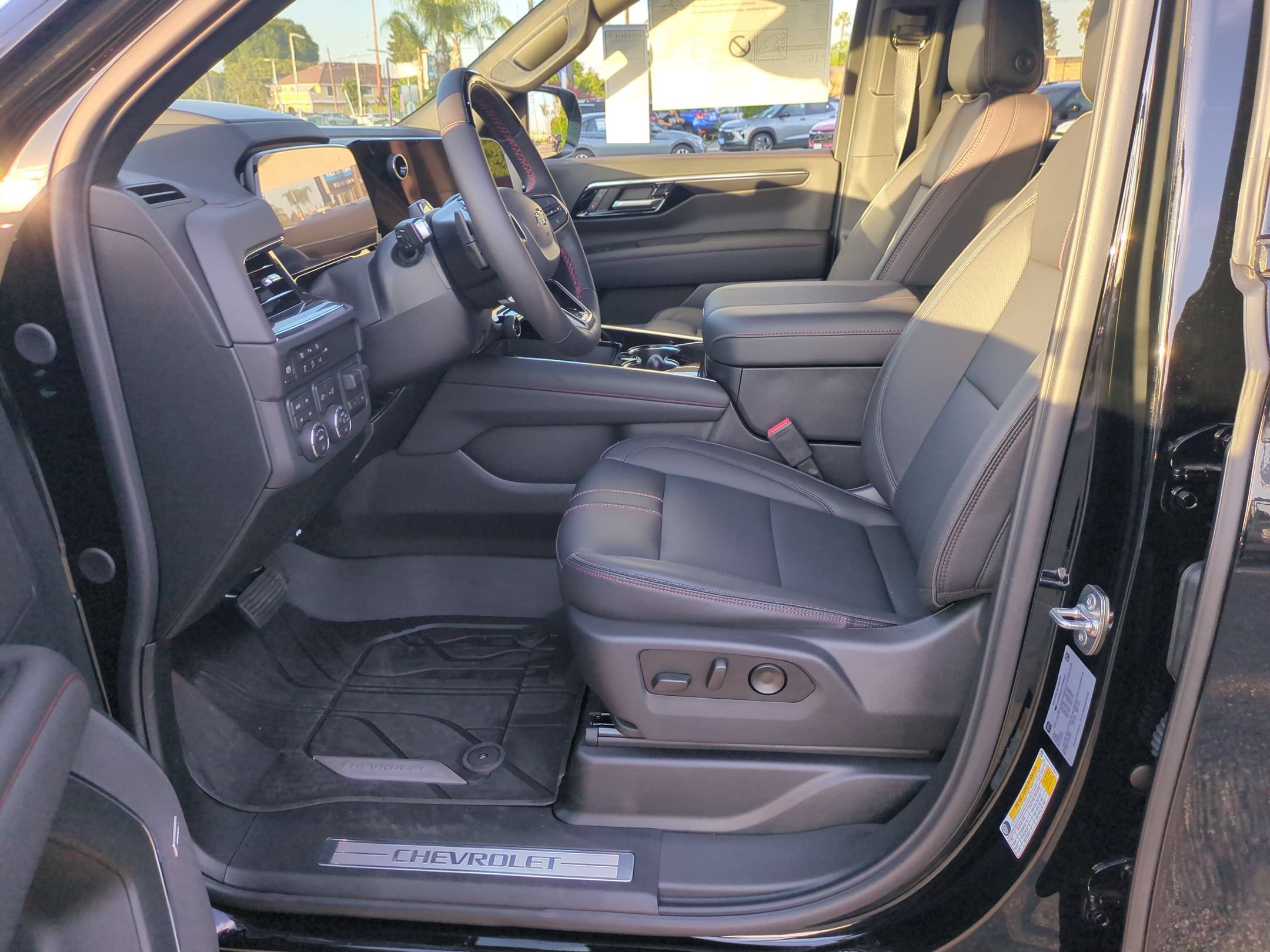 2026 Chevrolet Suburban RST - Photo 11