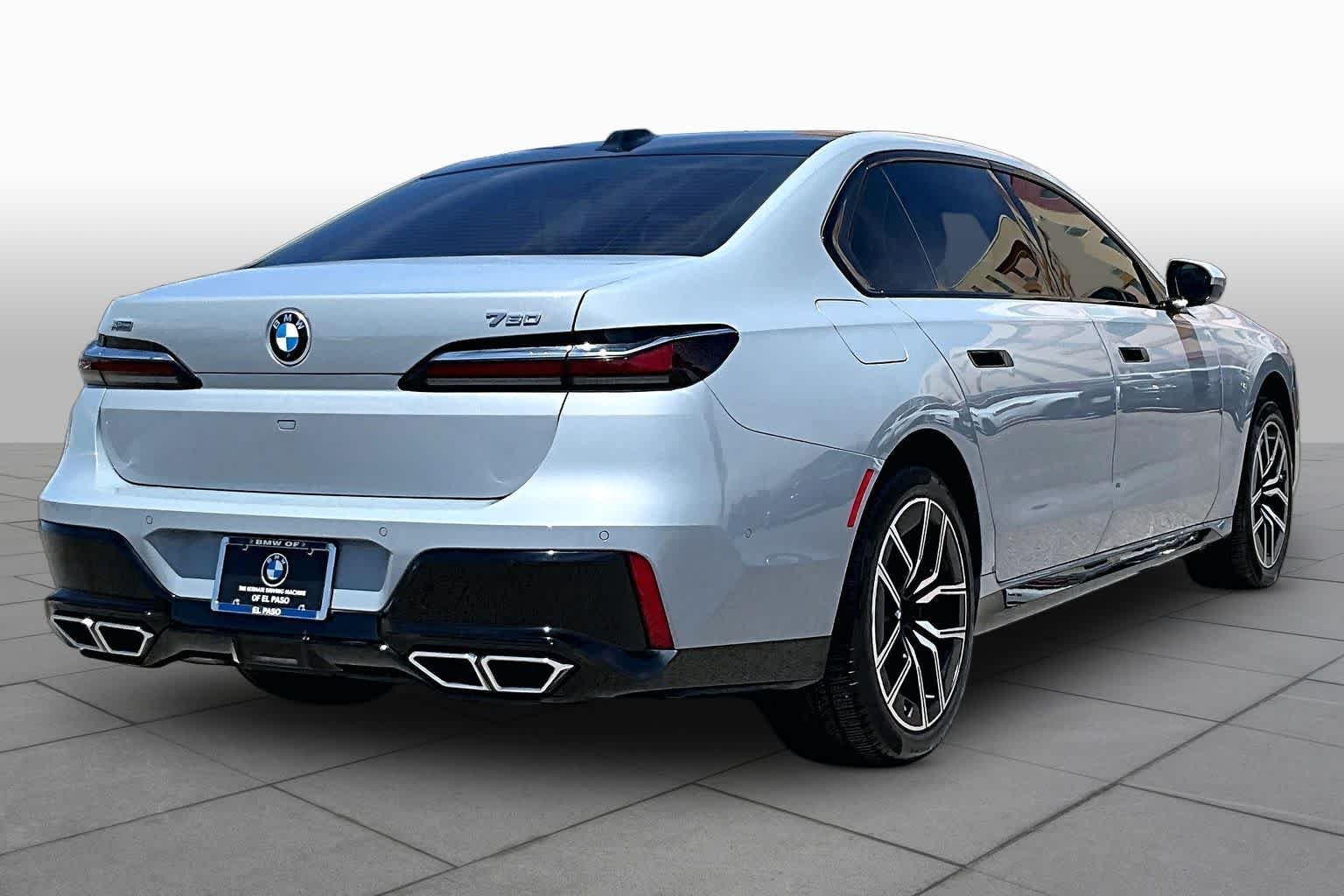 Used 2024 Brooklyn Grey Metallic BMW 760i xDrive image 12