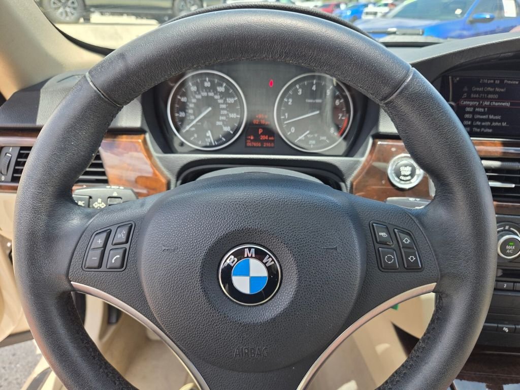 Used 2013 Silver BMW 328i image 28