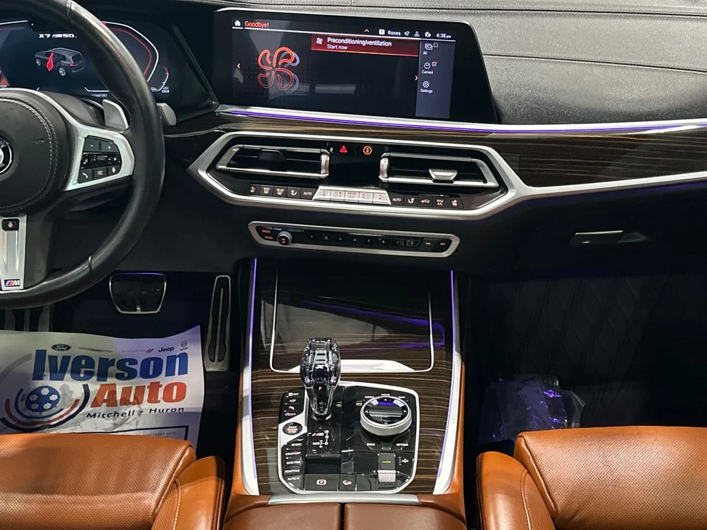 Used 2021 Red BMW M50i image 30