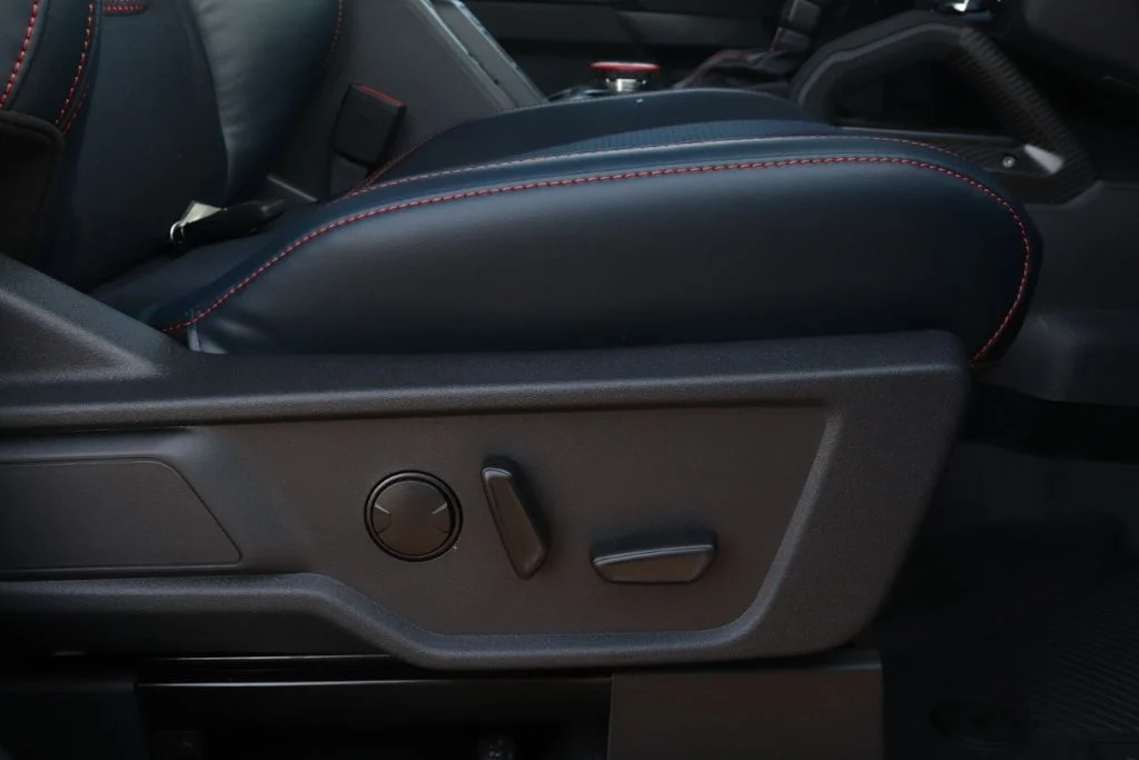 New 2025 Shelter Green Metallic Ford Raptor® image 39