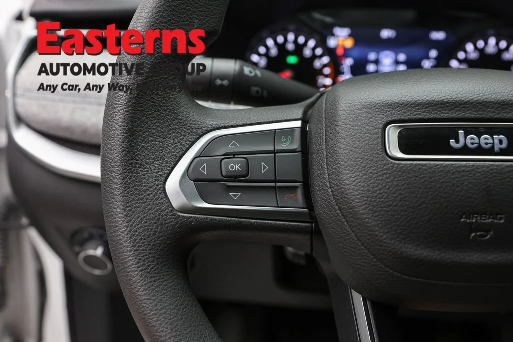 Used 2023 White Jeep Sport image 14