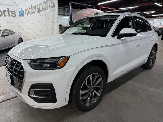 2021 Audi Q5 45 Premium Plus's photo