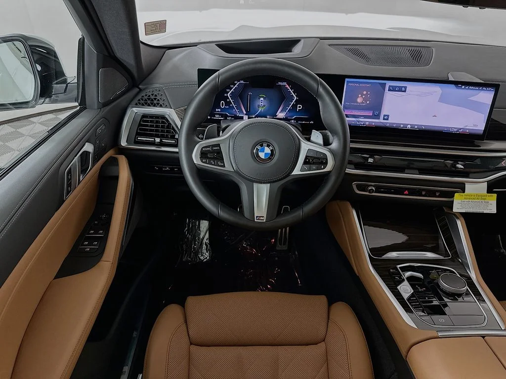 Used 2026 White Metallic BMW xDrive40i image 25