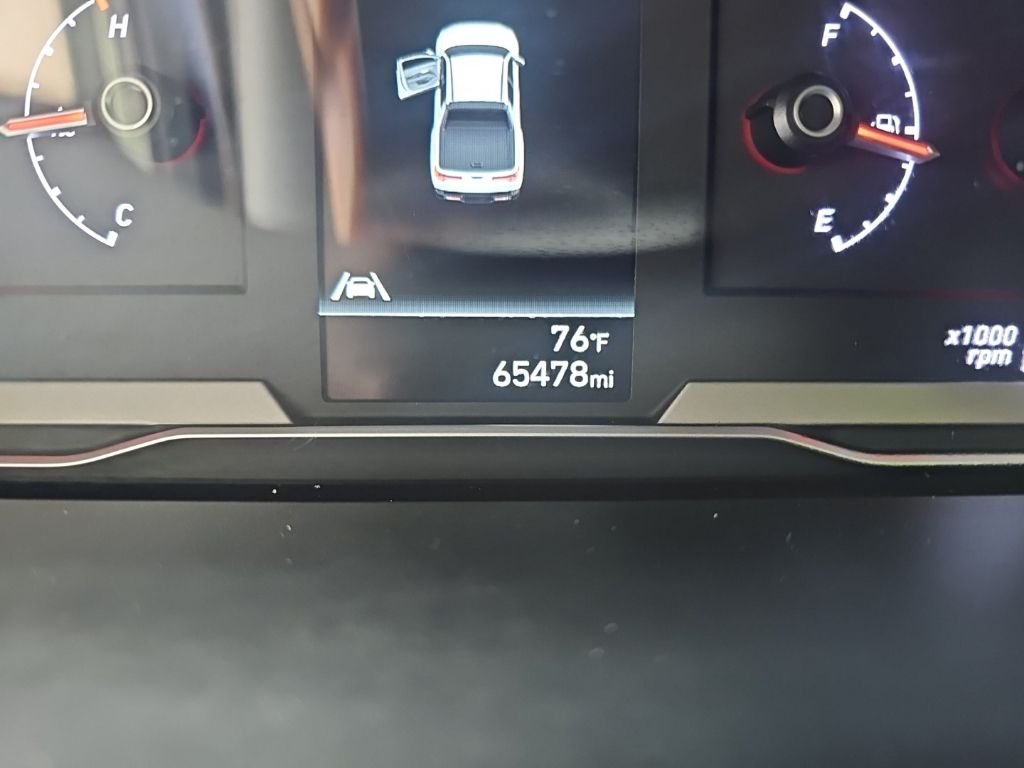 Used 2022 Green Hyundai SEL image 17