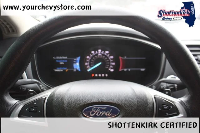 Used 2018 Gray Ford SE image 21