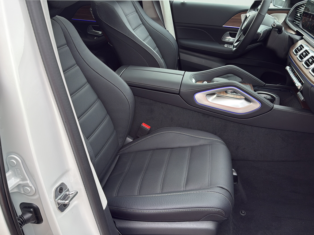 Used 2026 White Mercedes-Benz GLS 450 image 22