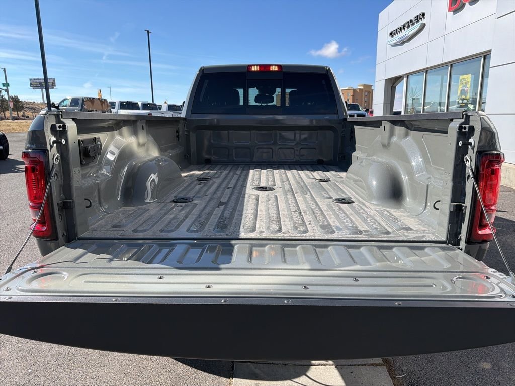 New 2026 Ceramic Gray Clearcoat RAM Tradesman image 6