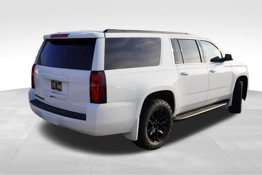 Used 2019 Summit White Chevrolet LT image 3