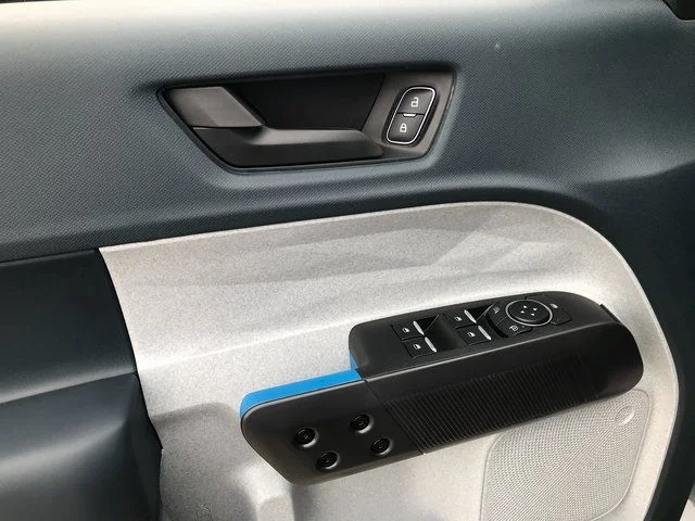 2025 Ford Maverick XLT - Photo 6