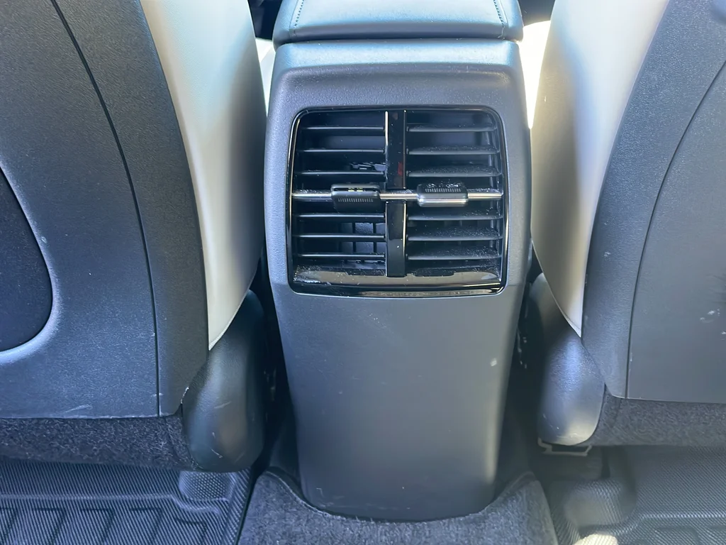 Used 2023 Green Kia EX image 33