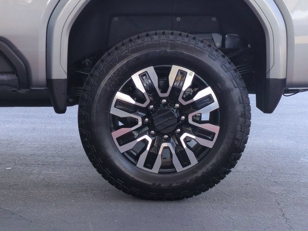 New 2026 Sterling Metallic GMC Denali Ultimate image 34