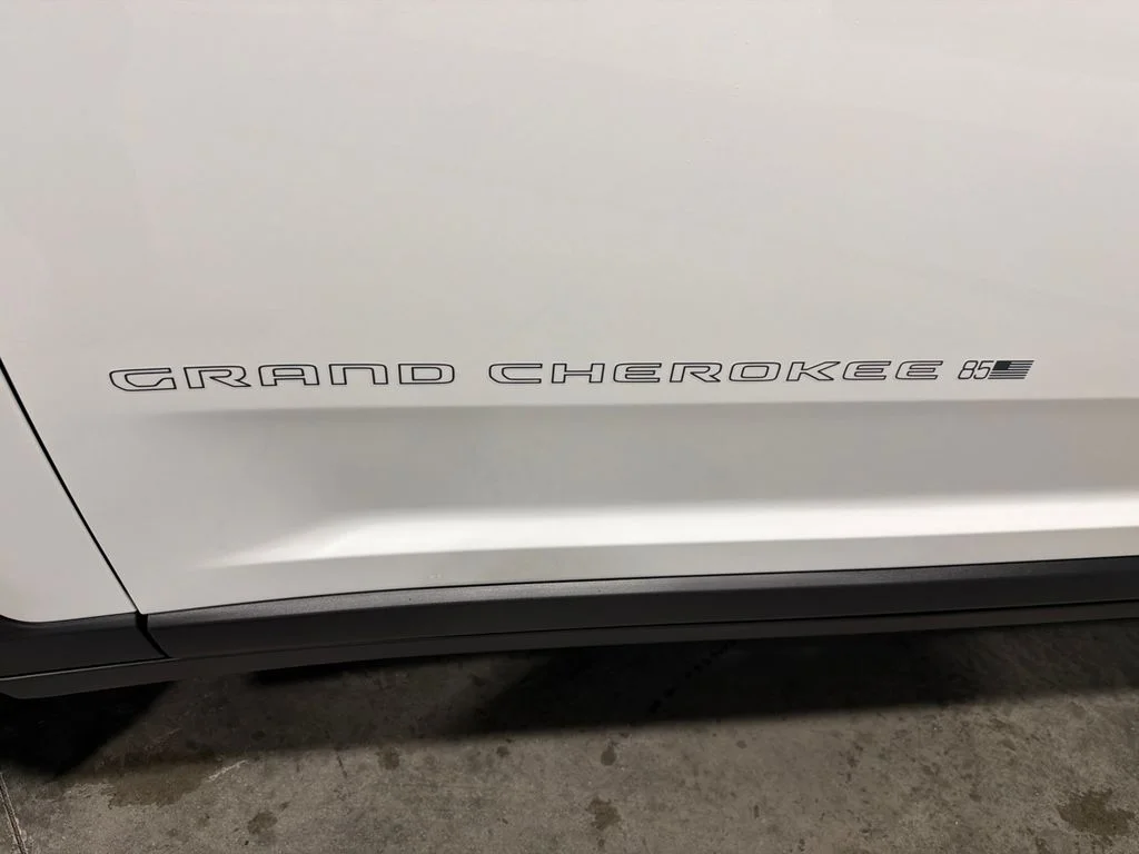 New 2026 Bright White Clear-Coat Exterior Paint Jeep 85th Anniversary Edition image 11