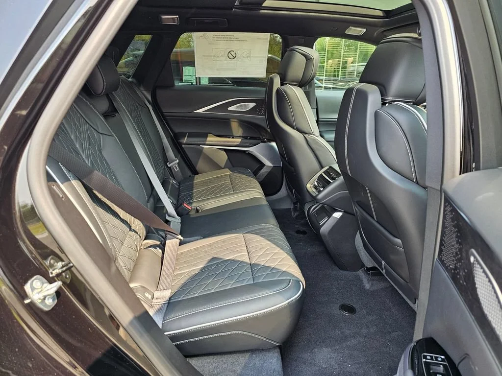 New 2026 Stellar Black Metallic Cadillac V-Series Premium image 12