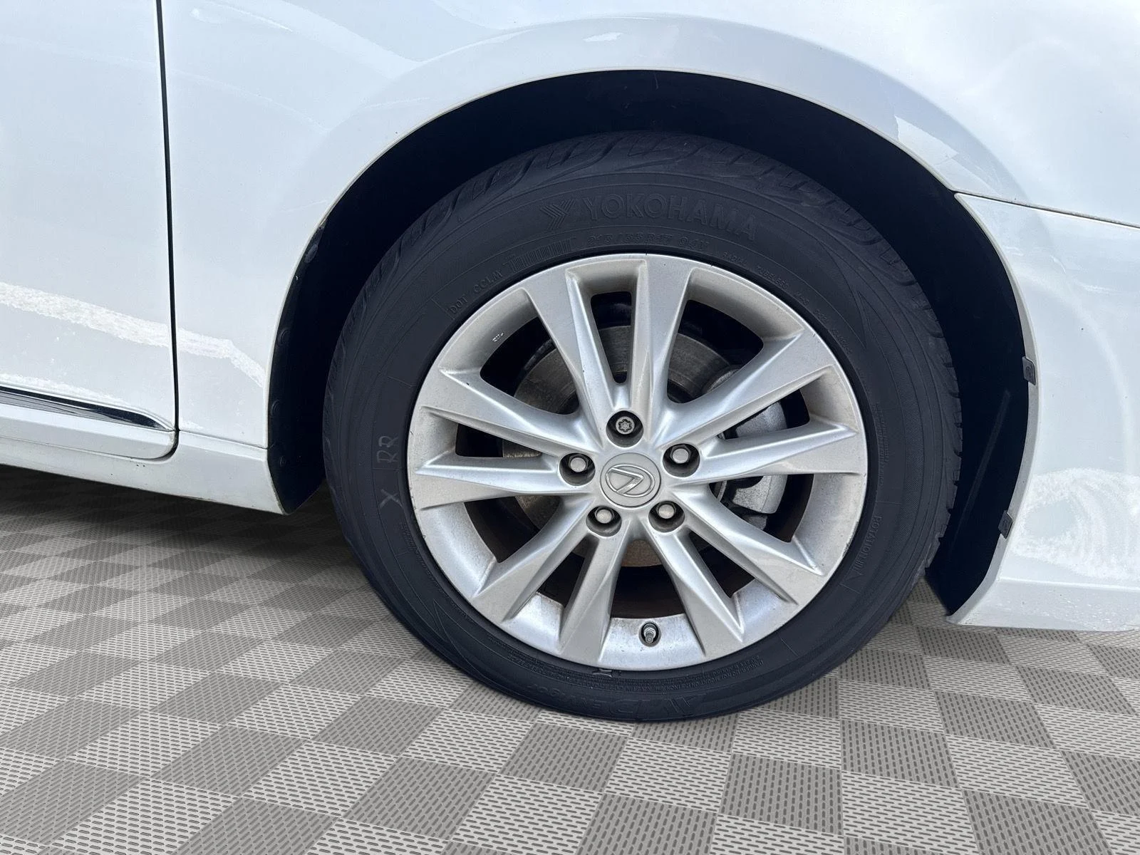 Used 2012 Starfire Pearl Lexus Base image 7