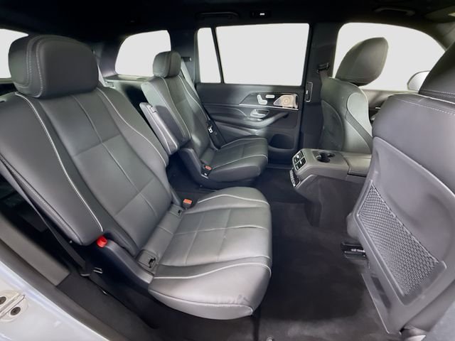 Used 2025 Cirrus Silver Metallic Mercedes-Benz GLS 580 image 30