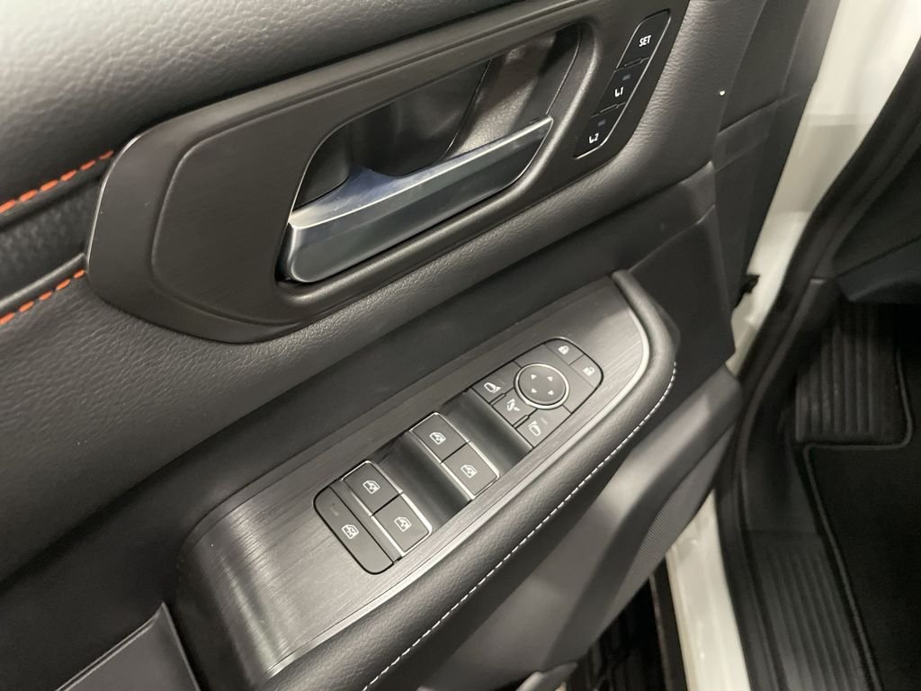 2026 Nissan Armada PRO-4X - Photo 13