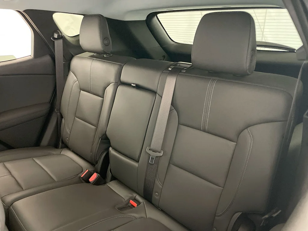 Used 2020 RED Chevrolet LT image 24