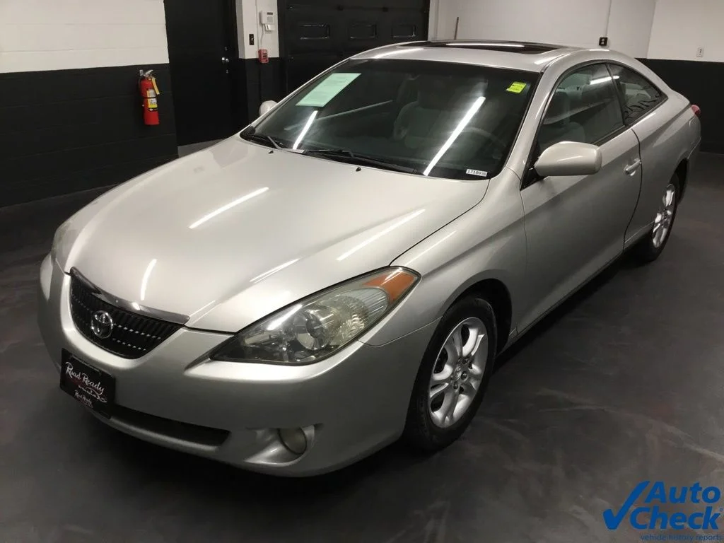 Used 2006 Beige Toyota SE image 6