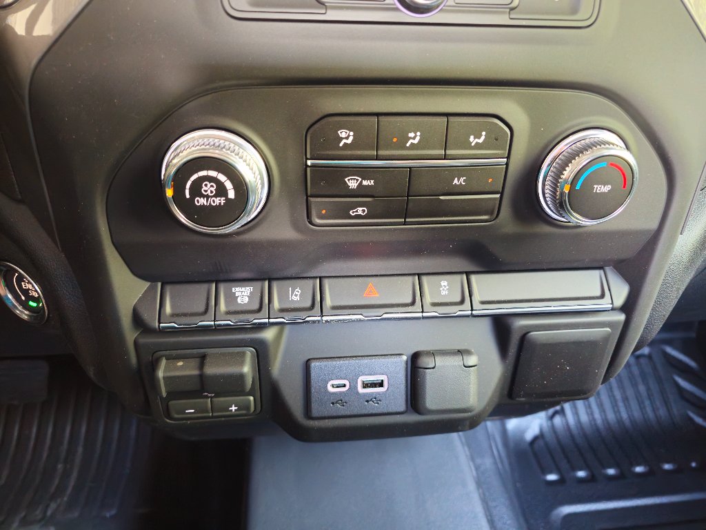 2026 GMC Sierra 3500HD Pro - Photo 40